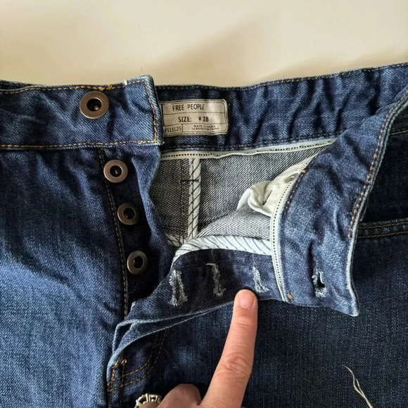 Free People Festival Cut Off Denim Jean Shorts Size 28 - Picture 5 of 8